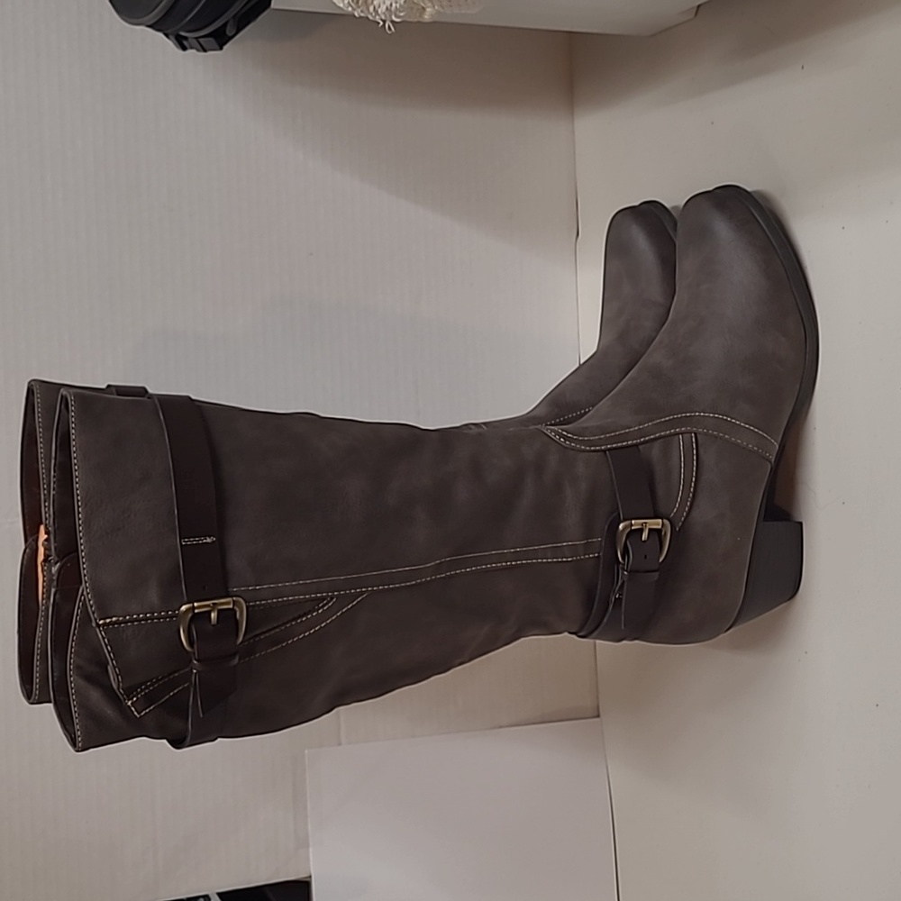 Natural soul size 8.5 women's boots